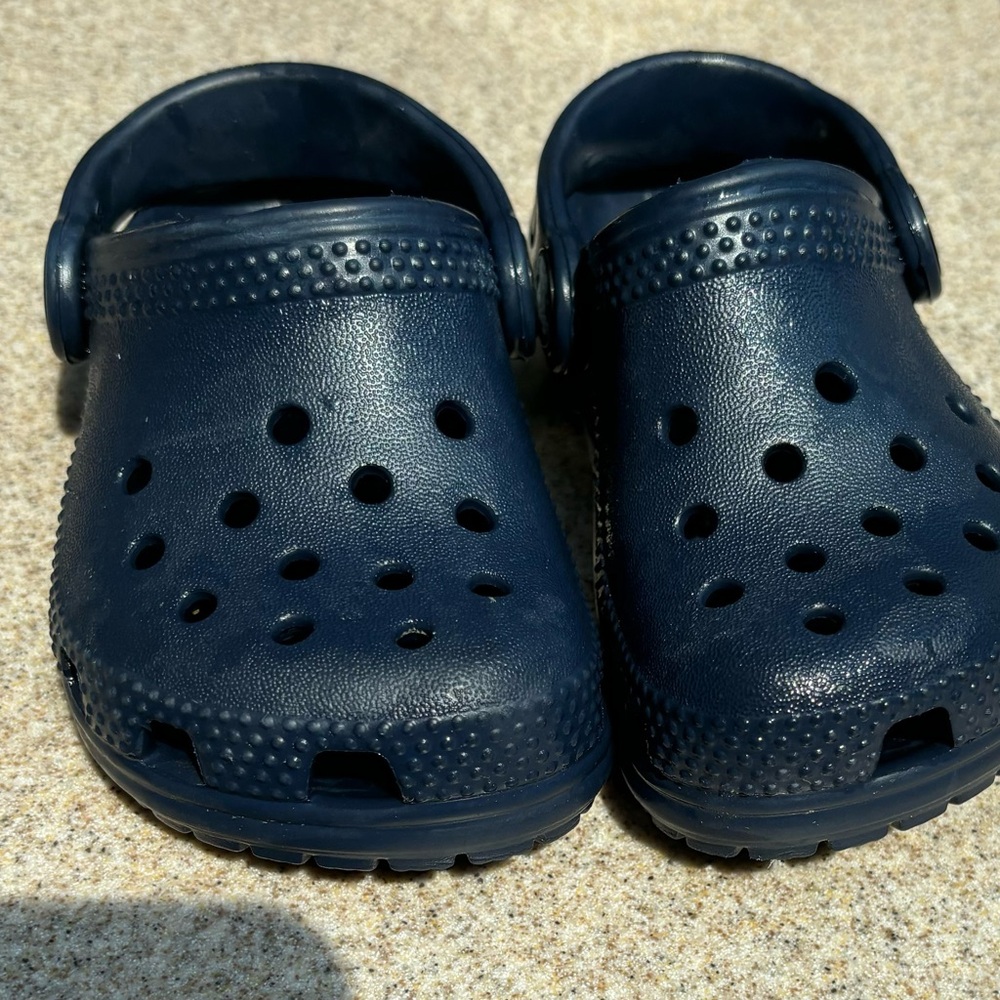 Toddler Crocs dark blue clogs